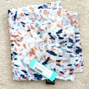 Freda oblong lightweight floral scarf NWT.